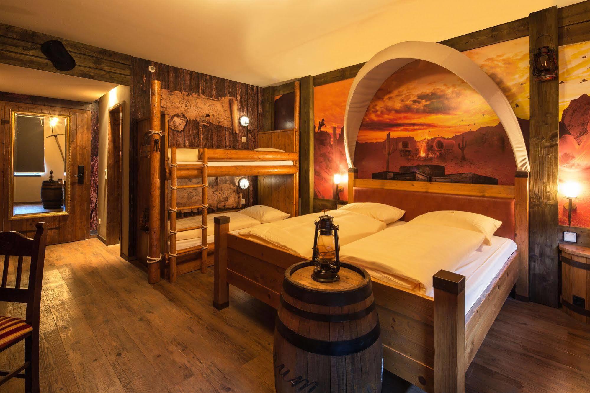 Heide Park Abenteuerhotel 졸타우 외부 사진
